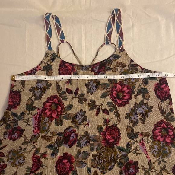 Kori Floral Tie-Back Tank - Picture 6 of 10